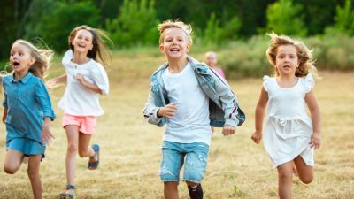 8歳までの成長目安と言語のアプローチ