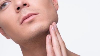 「顎」は英語で”chin”？それとも”jaw”？その他の顔や体のパーツも一挙紹介！