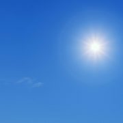 「太陽」は英語で何て言う？「sunny」「sunshine」の違いや太陽に関連する表現を解説！