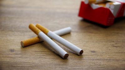 【タバコ】は英語で何と言う？「電子たばこ」や”tabaco”についても解説