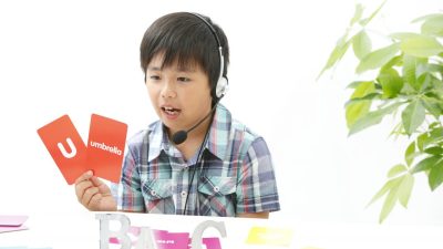 子供の英語学習はフォニックスから！オンライン英会話で楽しく発音を！