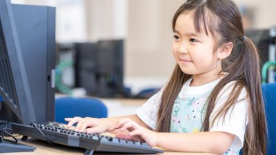 子供のオンライン英会話はネイティブから学ぶべき？フィリピン人講師とのちがいやメリットも解説