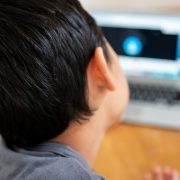 子供のオンライン英会話。嫌がるときの理由と対処法を解説