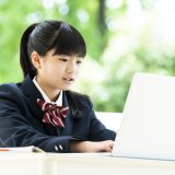 中学校の英語何が変わった？中学生の英語対策にもオンライン英会話がおすすめの理由　