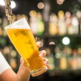 「生」って英語でなんて言う？「生ビール」は「raw beer」なの？