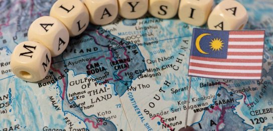 「マレーシア」で英語は通じる？国の特徴や英語レベル、英語が使えるシーンを解説