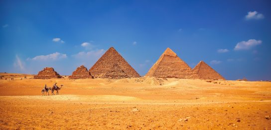 「ピラミッド」は英語で？「ピラミッド」に関する英語と豆知識を解説