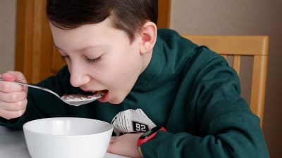 【子育て英語】世界の子どもたちは朝食に何を食べているの？食育事情を探る