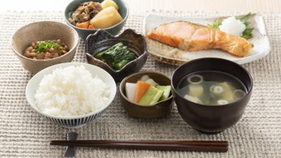 「和食」は英語で何て言う？ 「天ぷら」や「一汁三菜」についても解説！