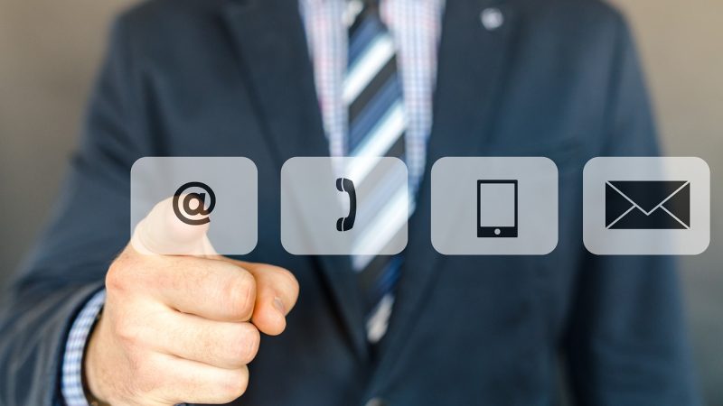 「アットマーク（＠）」の意味は何？単価や名前・場所での使い方も紹介