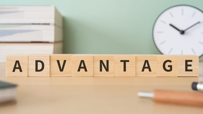「アドバンテージ」の意味は何？”Advantage”やその対義語・使い方も紹介