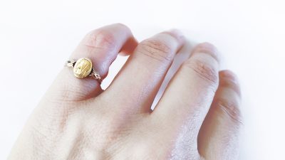 「ピンキーリング」は英語？”pinky ring”や宝石に込められた意味を詳しく解説！