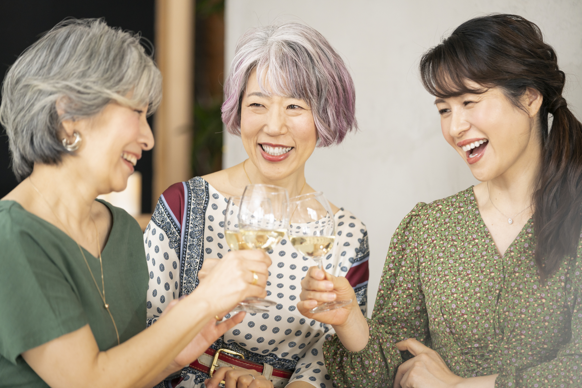 reunionの意味や使い方とは？再会の英語、reuniteとの違いも解説| Kimini英会話
