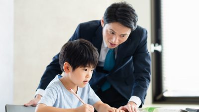 「チューター」はどういう意味？カタカナと英語”tutor”の意味を紹介