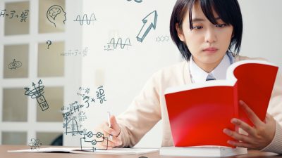 「科目」って英語でなんていうの？関連表現や実際の使用例を紹介！