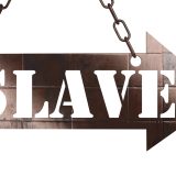 slaveの意味とは？「奴隷」や「何かに捕われる・一生懸命働く」の英語表現