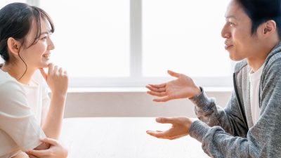 【句動詞turn out】の意味5選。コアイメージや様々な使い方を例文で解説