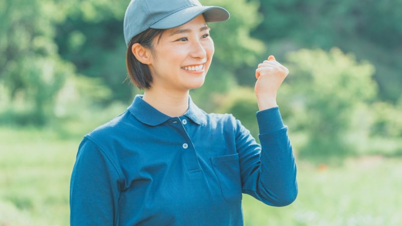 【insist】の意味とは？強いニュアンスで主張するときの英語を例文で紹介