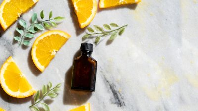 【booster】の意味とは？何かをブーストする人やモノの英語を紹介