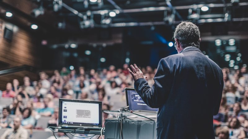 “Conference”の意味とは？完全ガイドで使い方をマスターしよう！