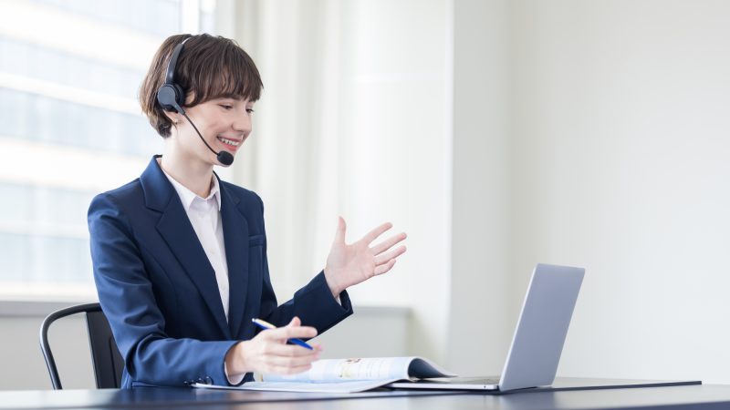 【福利厚生】導入のメリットとは？英会話研修で社員のスキル向上を実現