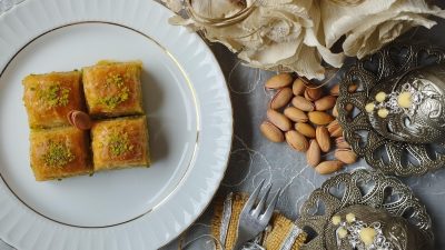 トルコのバクラヴァはどんなお菓子？オスマン帝国宮廷の高級スイーツを紹介