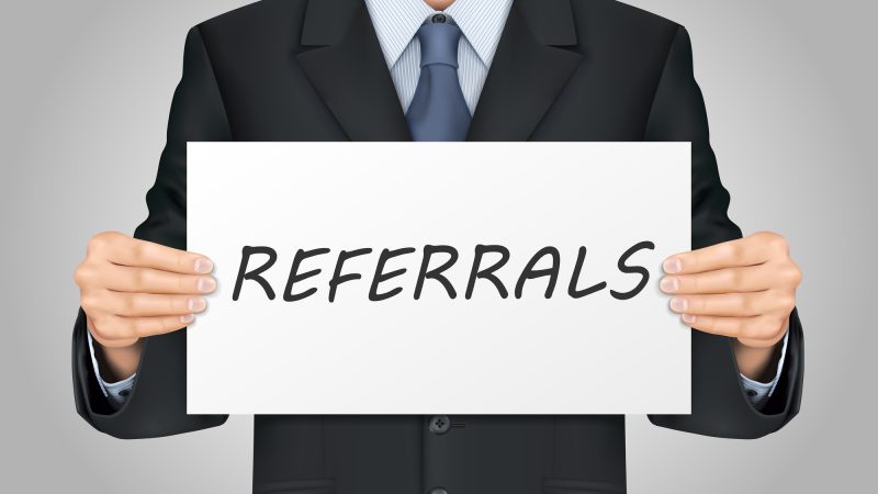 【referral】とは？基本的な使い方から「リファラル採用」の意味まで解説！