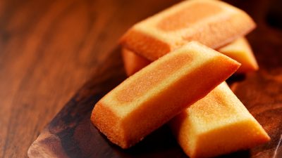 フランス菓子「フィナンシェ」は英語で何と言う？売上世界一の名店も紹介
