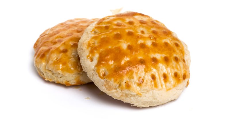 甘い餡をサクサクのパイ生地で包んだ中国の人気お菓子「老婆餅（ラオポービン）」