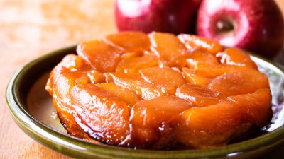 【タルトタタン】ってどんなお菓子？うっかりミスから誕生したタルト