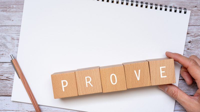 【prove】の意味とは？ビジネスで使える表現や熟語も紹介！
