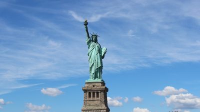 世界遺産「自由の女神像」を英語でどう説明する？ その歴史や日本との繋がりも解説