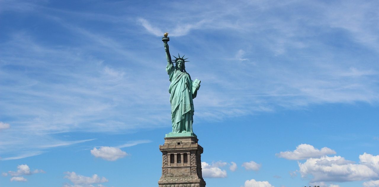 世界遺産「自由の女神像」を英語でどう説明する？ その歴史や日本との