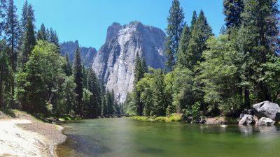 ヨセミテ国立公園を英語でどう説明する？ その歴史や豊かな自然を解説