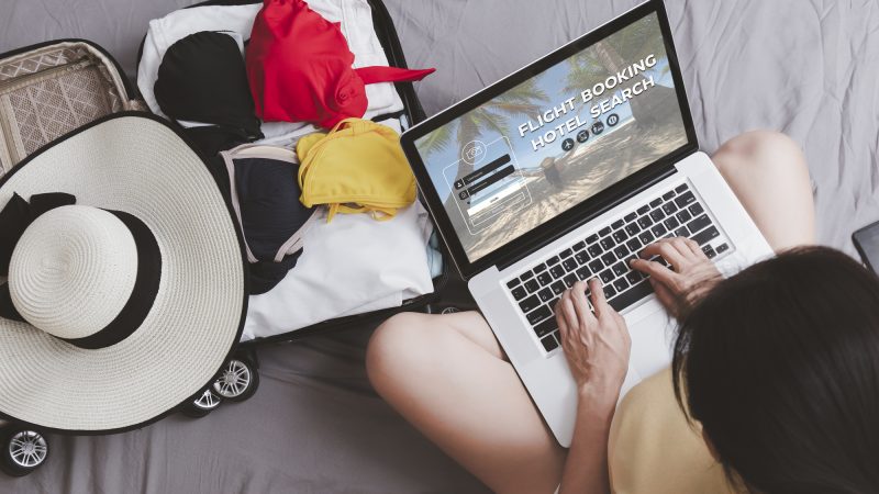 「ブッキング “booking”」はどんな意味？”reservation”との違いも解説