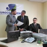 「外資系企業」は英語でなんて言う？「外国法人」「外資系企業で働く」などの表現を解説