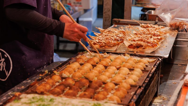 たこ焼き屋店員｜トッピングからソースまで！お役立ち英単語とロールプレイング