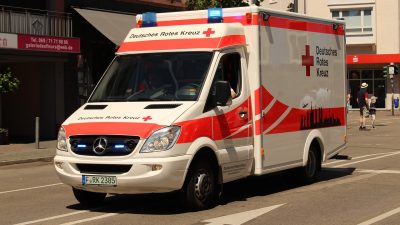 「人身事故」を英語で何て言う？電車の遅延や事故の影響を説明する表現を学ぼう