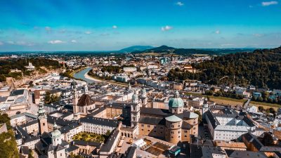 オーストリアの世界遺産「ザルツブルク市街の歴史地区」とは？モーツァルトの街を英語で紹介