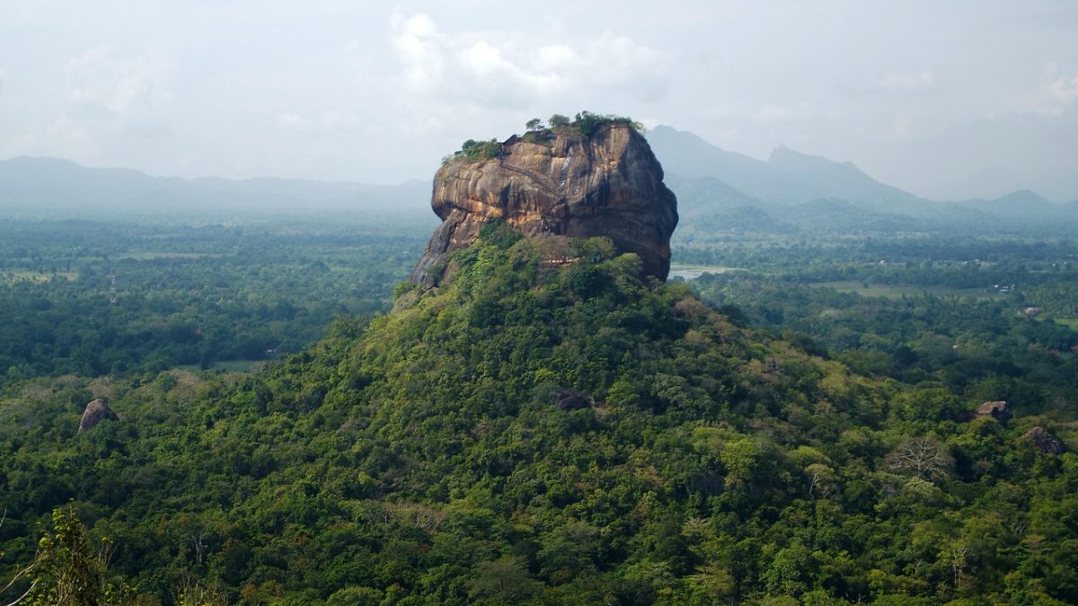 スリランカの中央部に位置する世界遺産「古代都市シギリヤ（Sigiriya）」