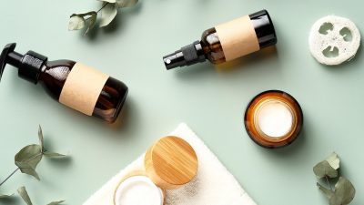 日本のオーガニックコスメを英語で説明！販売員が知っておきたい海外との違いや接客フレーズをご紹介