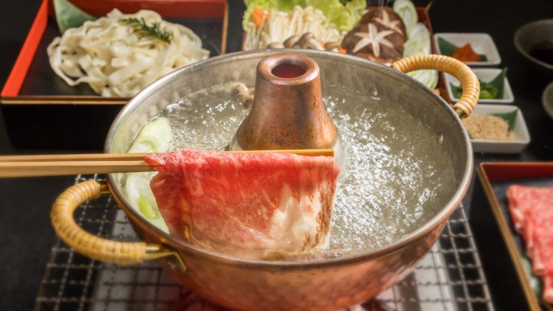 しゃぶしゃぶ専門店店員｜タレの説明から食べ方の案内まで！お役立ち英単語とロールプレイング