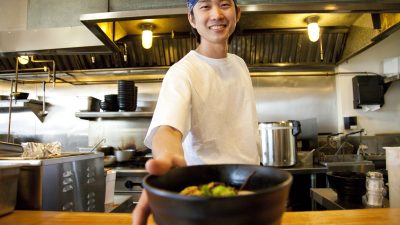 ラーメン屋店員｜注文案内からトッピング説明まで英語で！お役立ち英単語とロールプレイング