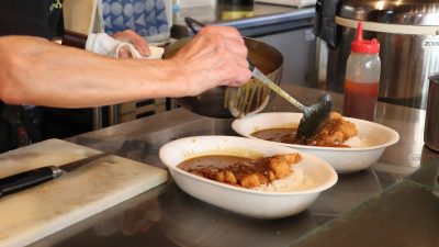 カレーライス屋店員｜辛さの案内からトッピングの提案まで！お役立ち英単語とロールプレイング