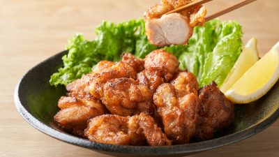 唐揚げって英語でなんて言う？フライドチキンとの違いを英語で説明してみよう
