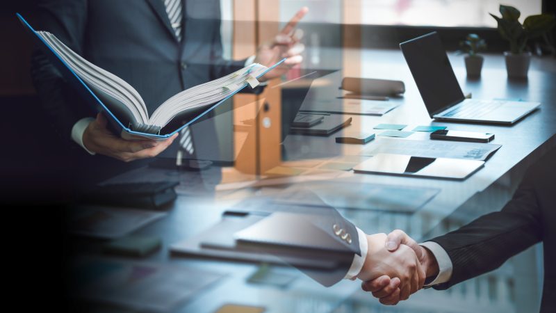 行政書士のお役立ち英語をロールプレイング形式で徹底紹介！