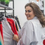 大きいサイズ・小さいサイズ売り場店員｜サイズ案内からフィッティング提案まで！お役立ち英単語とロールプレイング