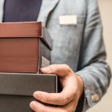 紳士靴売り場店員｜革靴の特徴からメンテナンスの案内まで！お役立ち英単語とロールプレイング