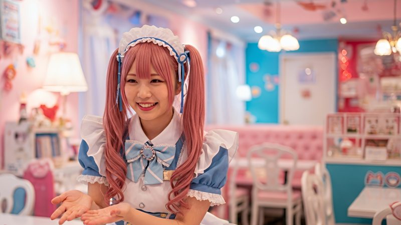 メイド喫茶店員の仕事を英語で説明！業務内容や日本のメイド喫茶文化をわかりやすく紹介