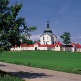 チェコの世界遺産「ゼレナー・ホラの聖ヤン・ネポムツキー巡礼教会」：星形の教会を英語で紹介